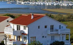 Apartmani Franciska