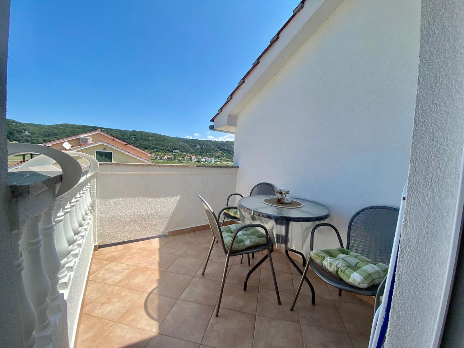 Apartmani Franciska Rab Town Exterior foto